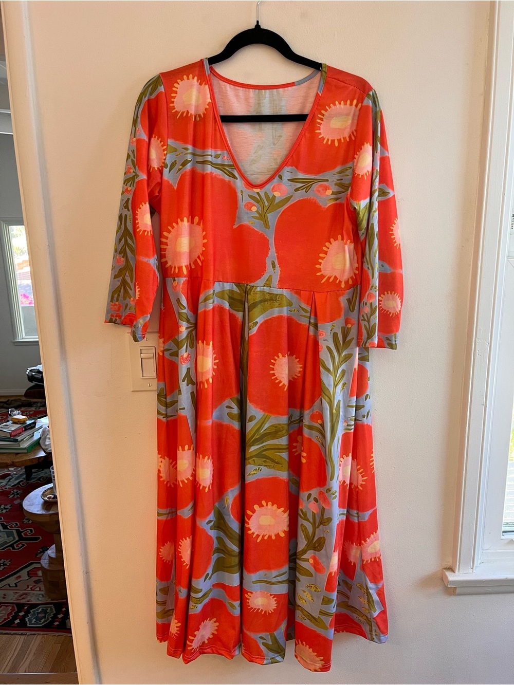 Floral Bold Graphic Print V-Neck Midi Dress in Coral and Blue
